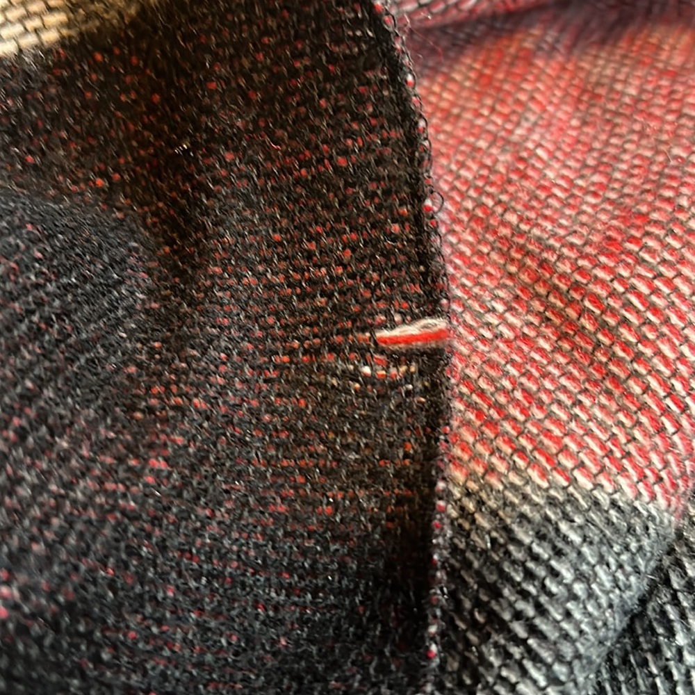 Shawl - Picture 7 of 9